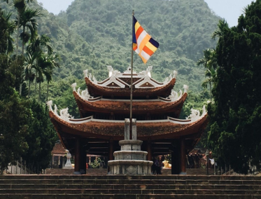 Excursión espiritual a la Pagoda del Perfume