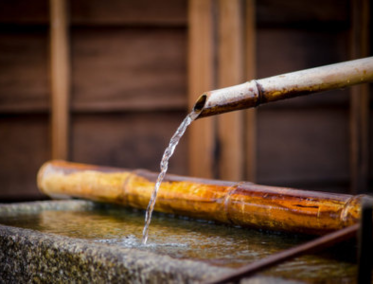 Ritual de purificación con agua