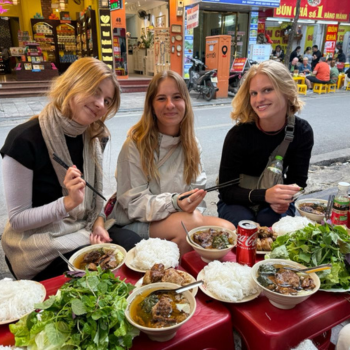 Hanói – Cultura, gastronomía y foodie tour en Vespa