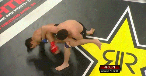 Nick Diaz fa un be No Show agli open workout: Consoliamoci con un po' di GIF animate 4