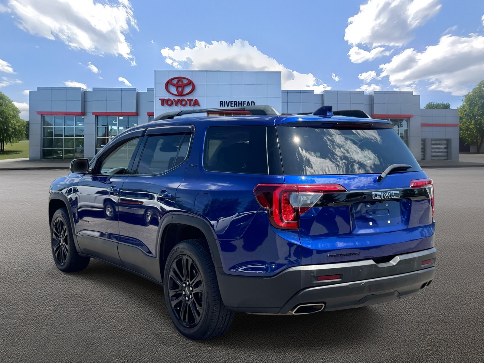 Used 2023 GMC Acadia SUV