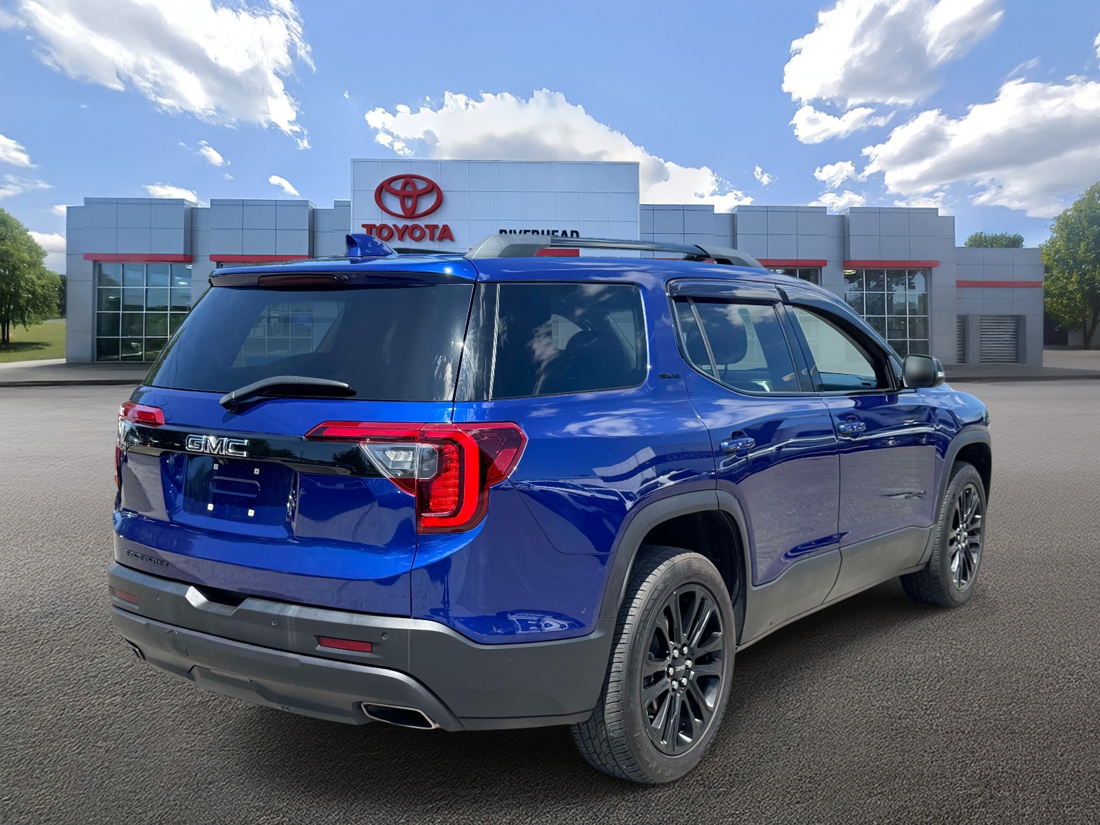 Used 2023 GMC Acadia SUV