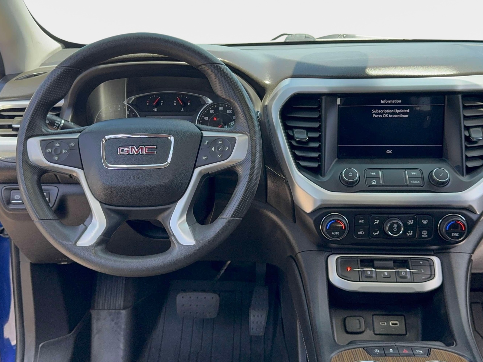 Used 2023 GMC Acadia SUV