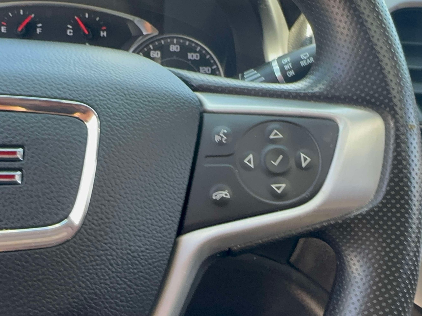 Used 2023 GMC Acadia SUV