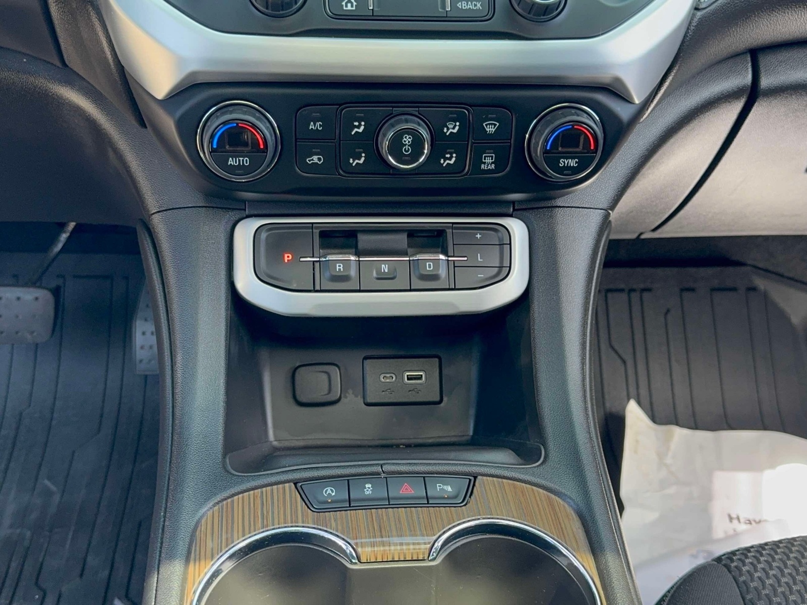 Used 2023 GMC Acadia SUV