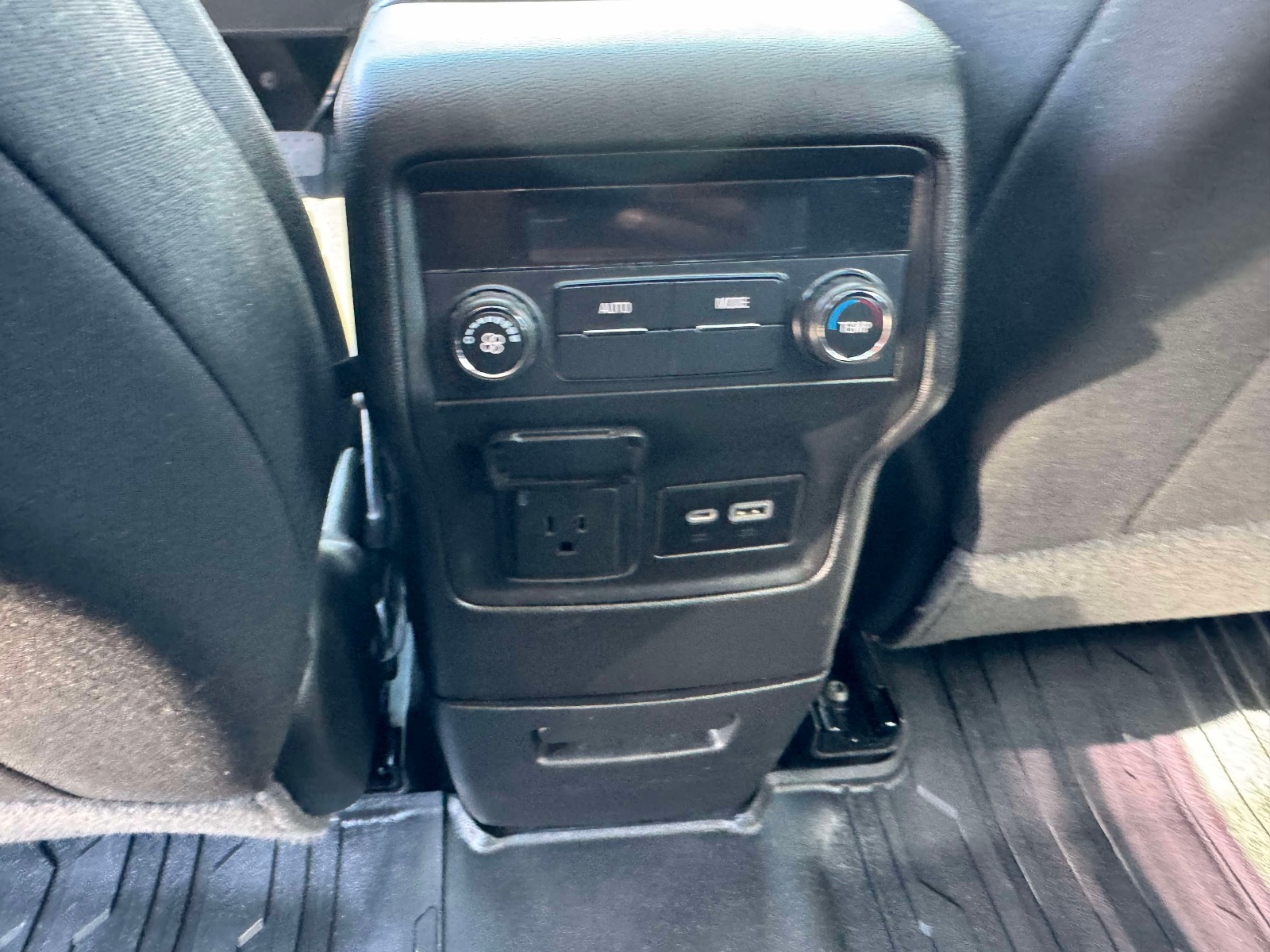 Used 2023 GMC Acadia SUV