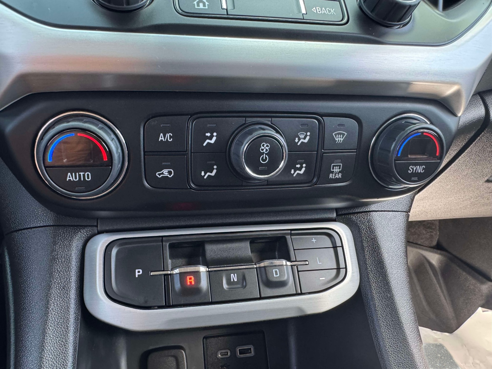 Used 2023 GMC Acadia SUV