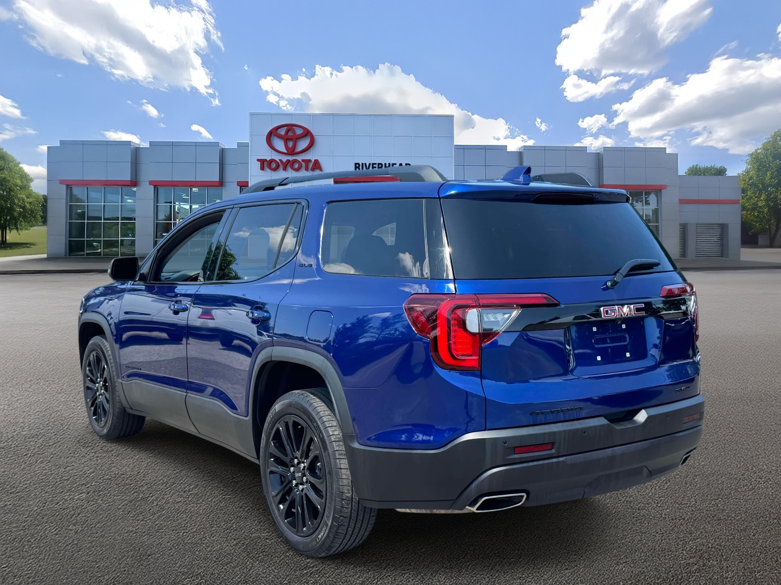 Used 2023 GMC Acadia SUV