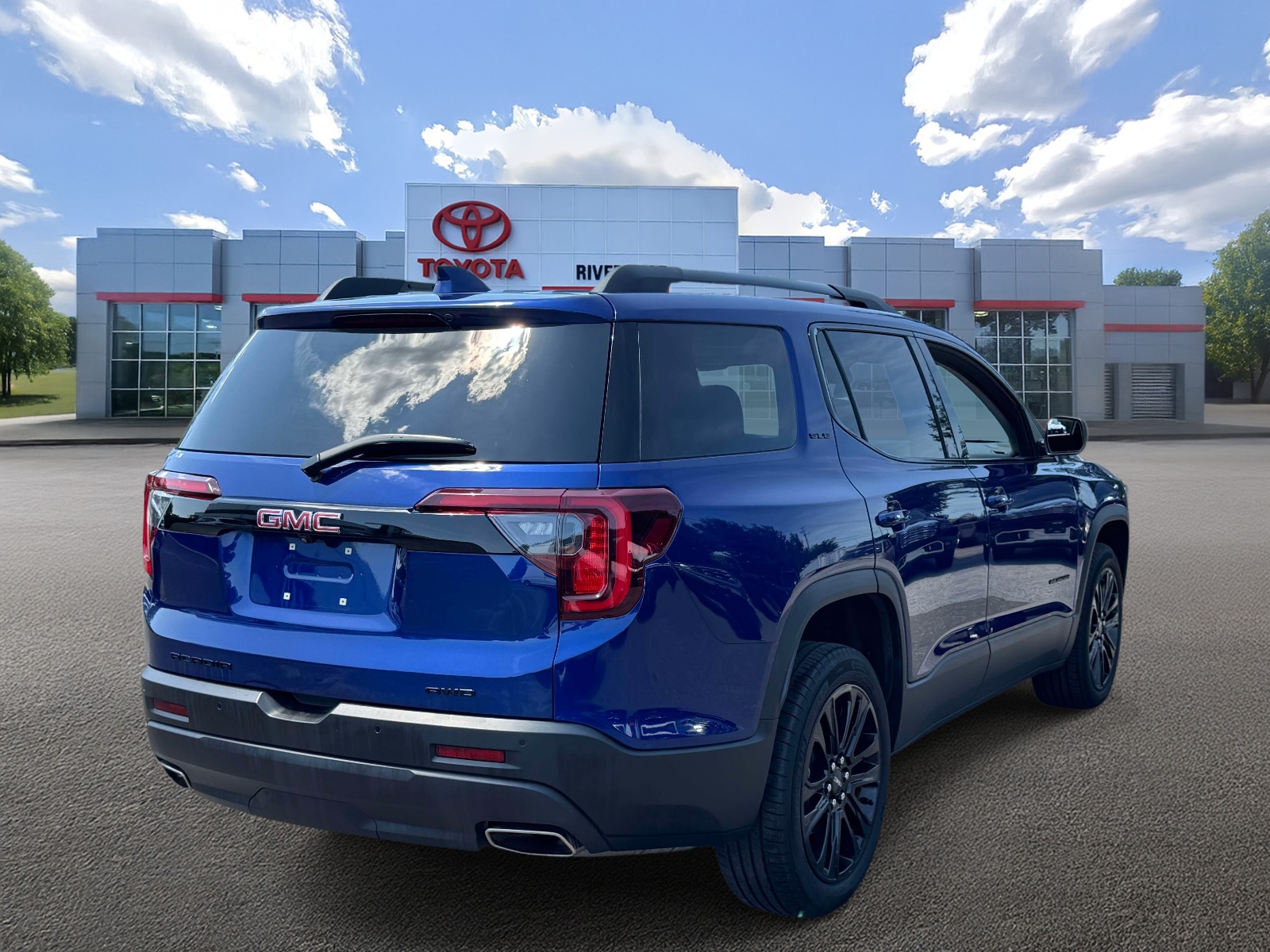 Used 2023 GMC Acadia SUV