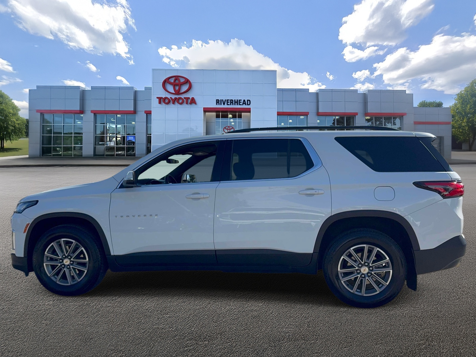 Used 2023 Chevrolet Traverse SUV