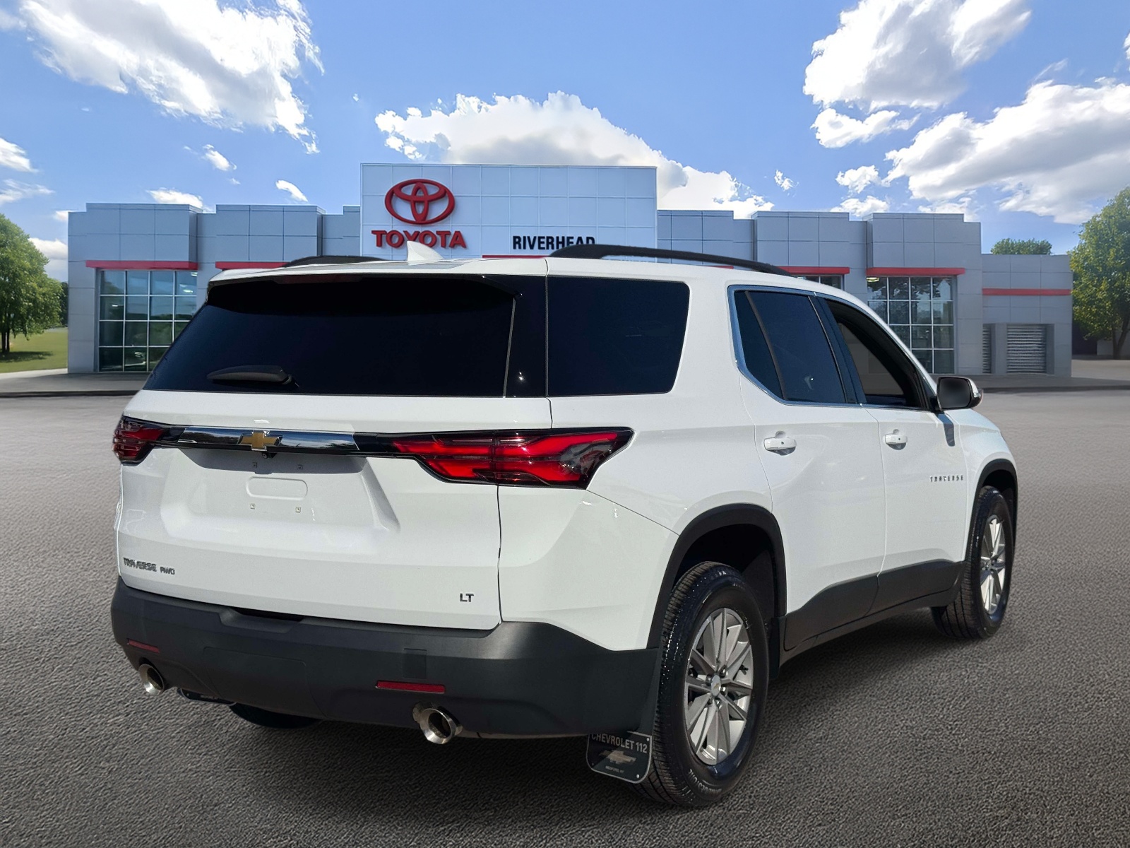 Used 2023 Chevrolet Traverse SUV