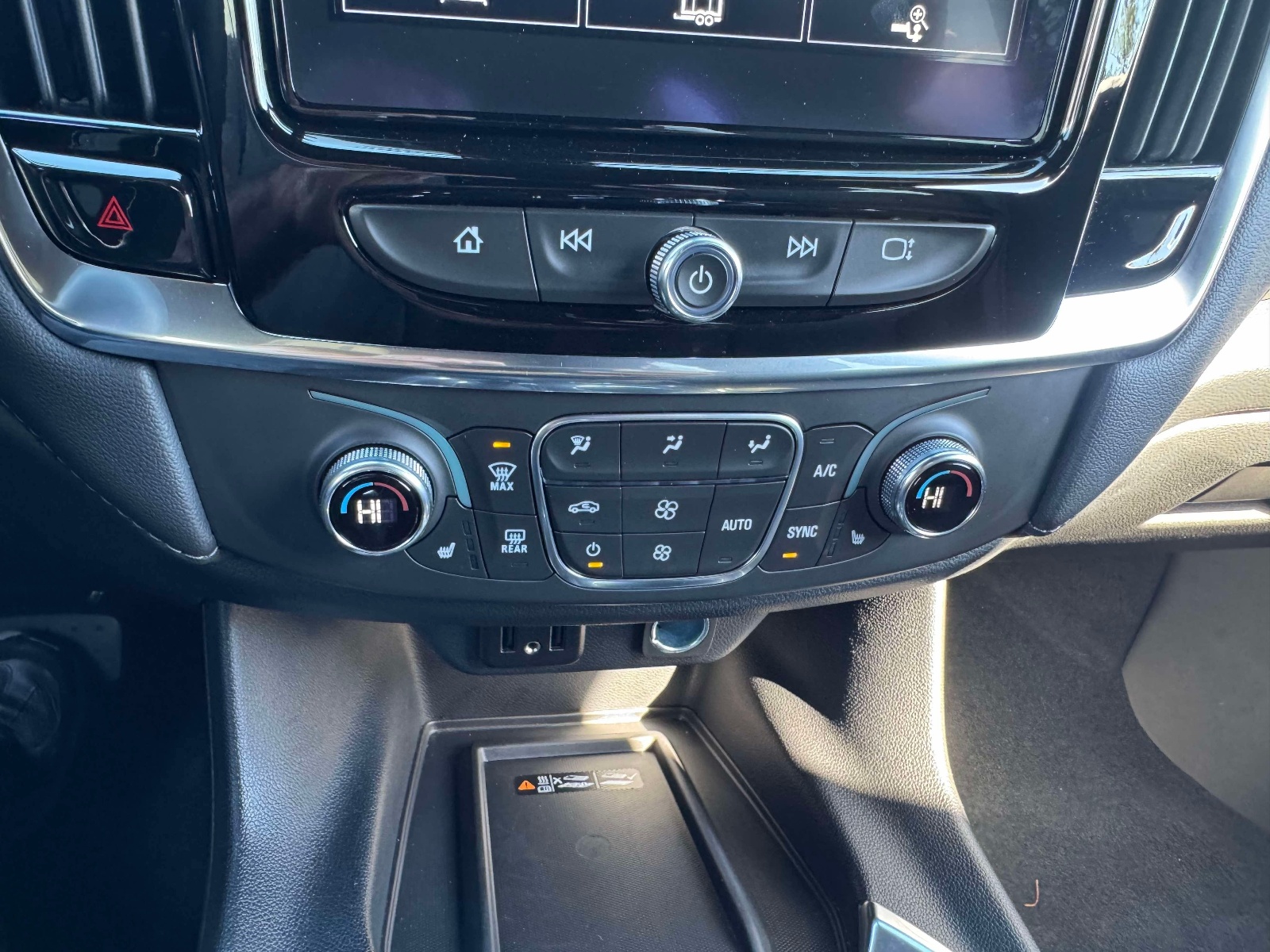 Used 2023 Chevrolet Traverse SUV