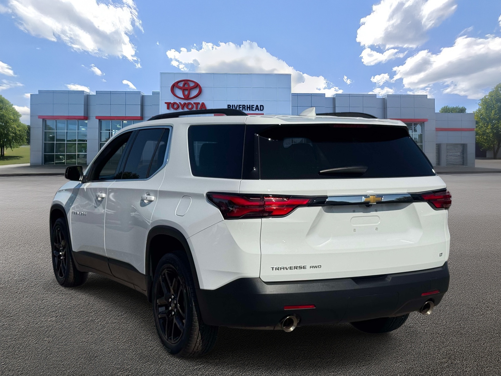 Used 2023 Chevrolet Traverse SUV