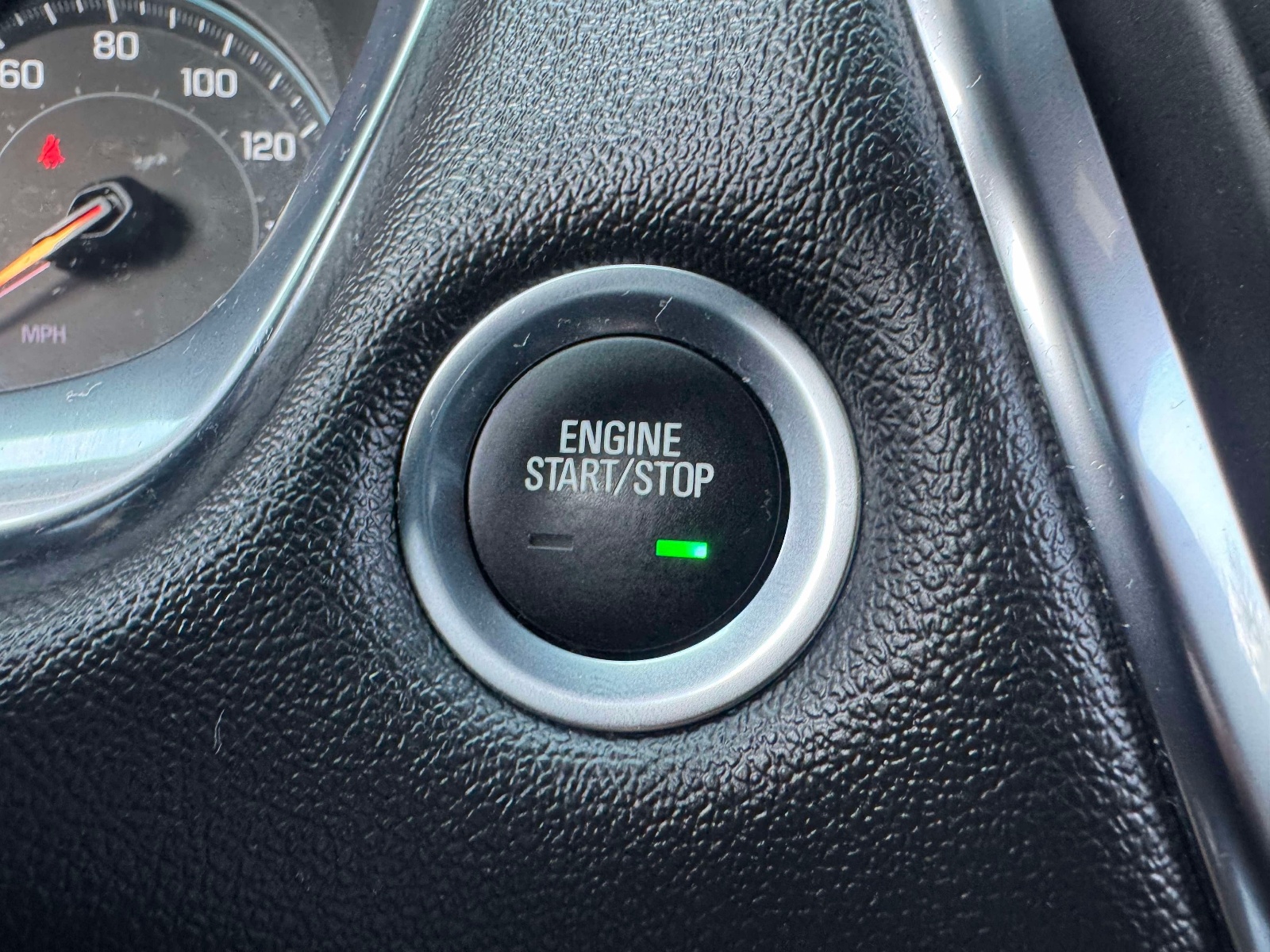 Used 2023 Chevrolet Traverse SUV