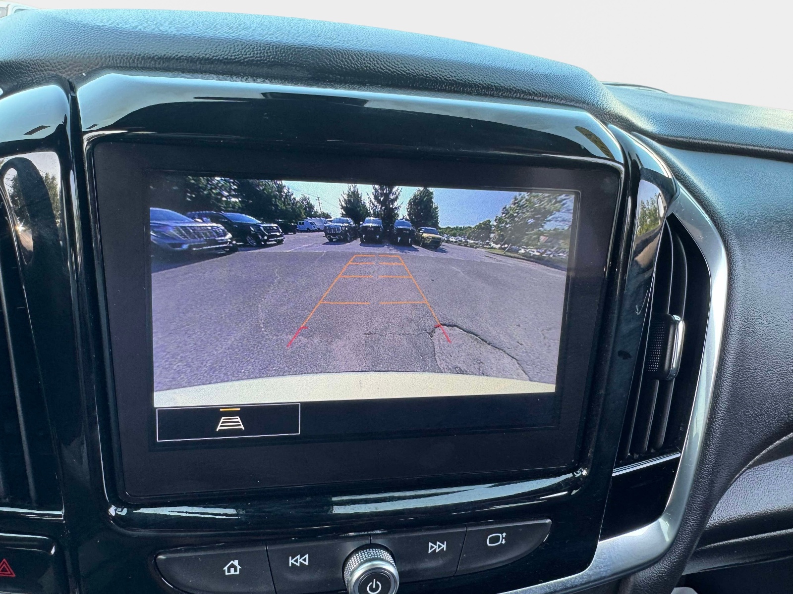 Used 2023 Chevrolet Traverse SUV