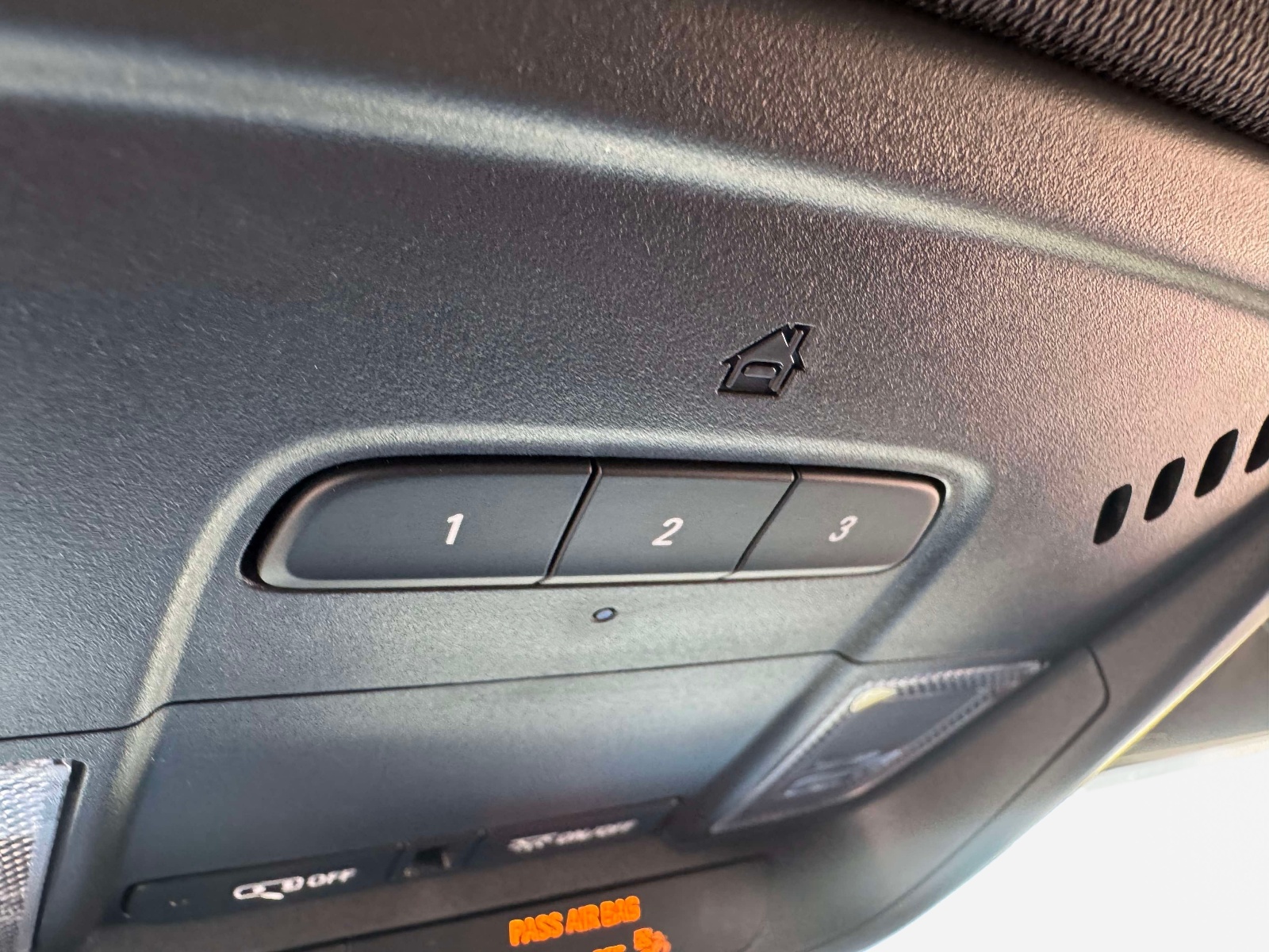 Used 2023 Chevrolet Traverse SUV
