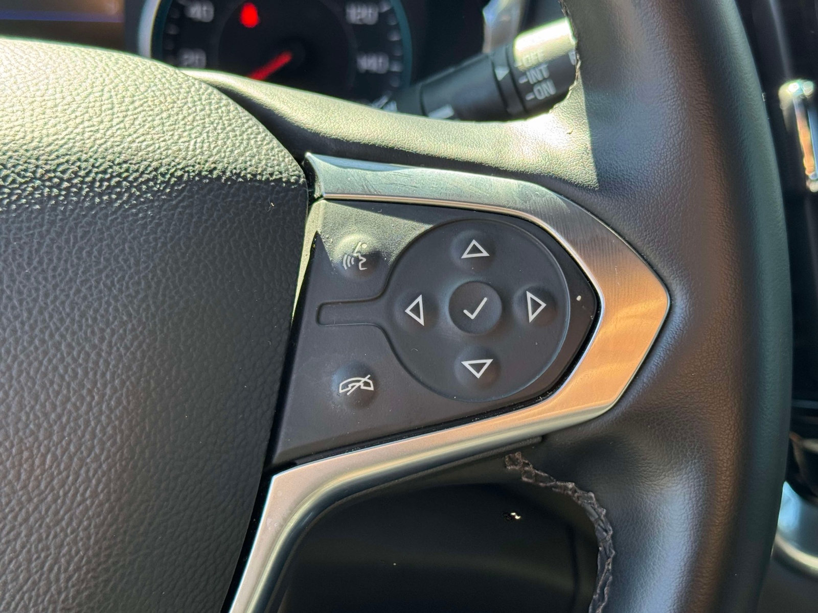 Used 2023 Chevrolet Traverse SUV
