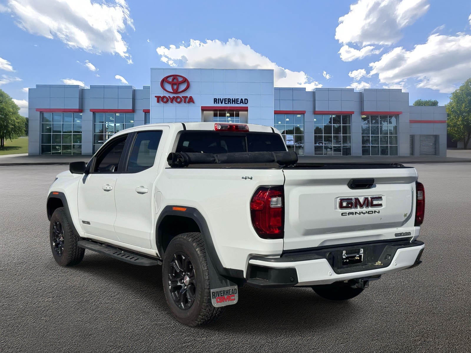 Used 2024 GMC Canyon Truck