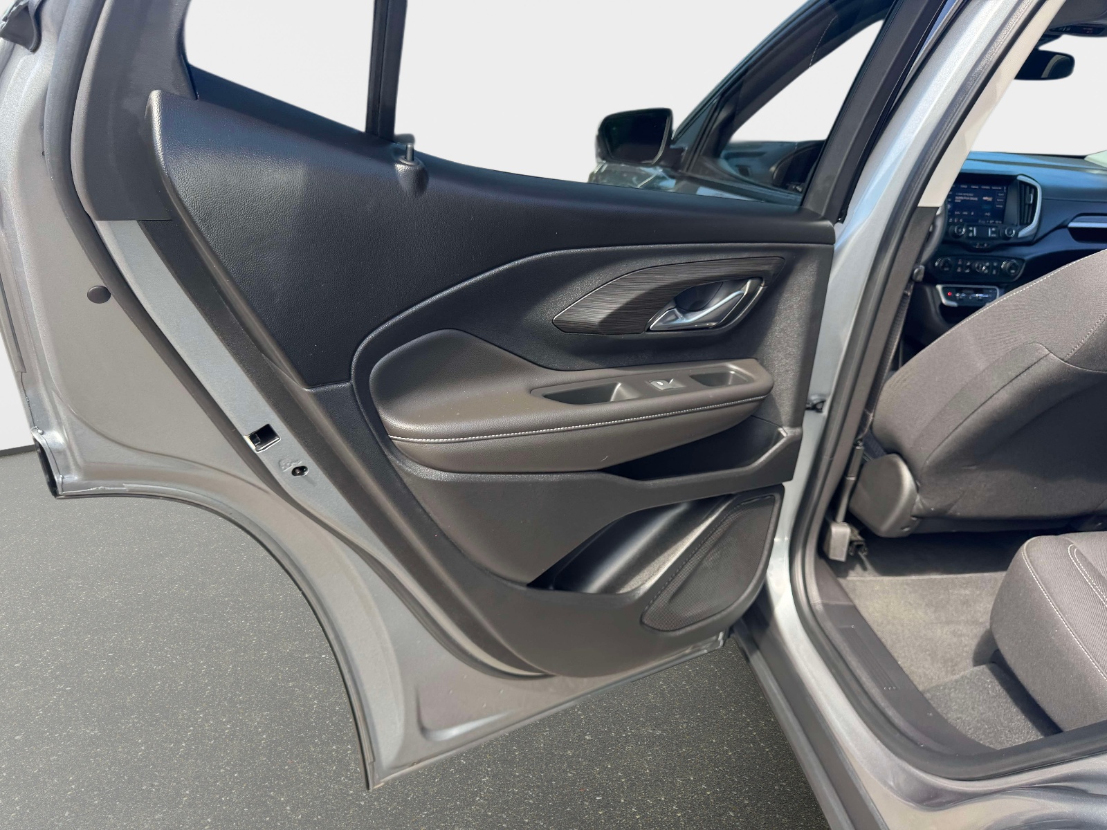 Used 2023 GMC Terrain SUV