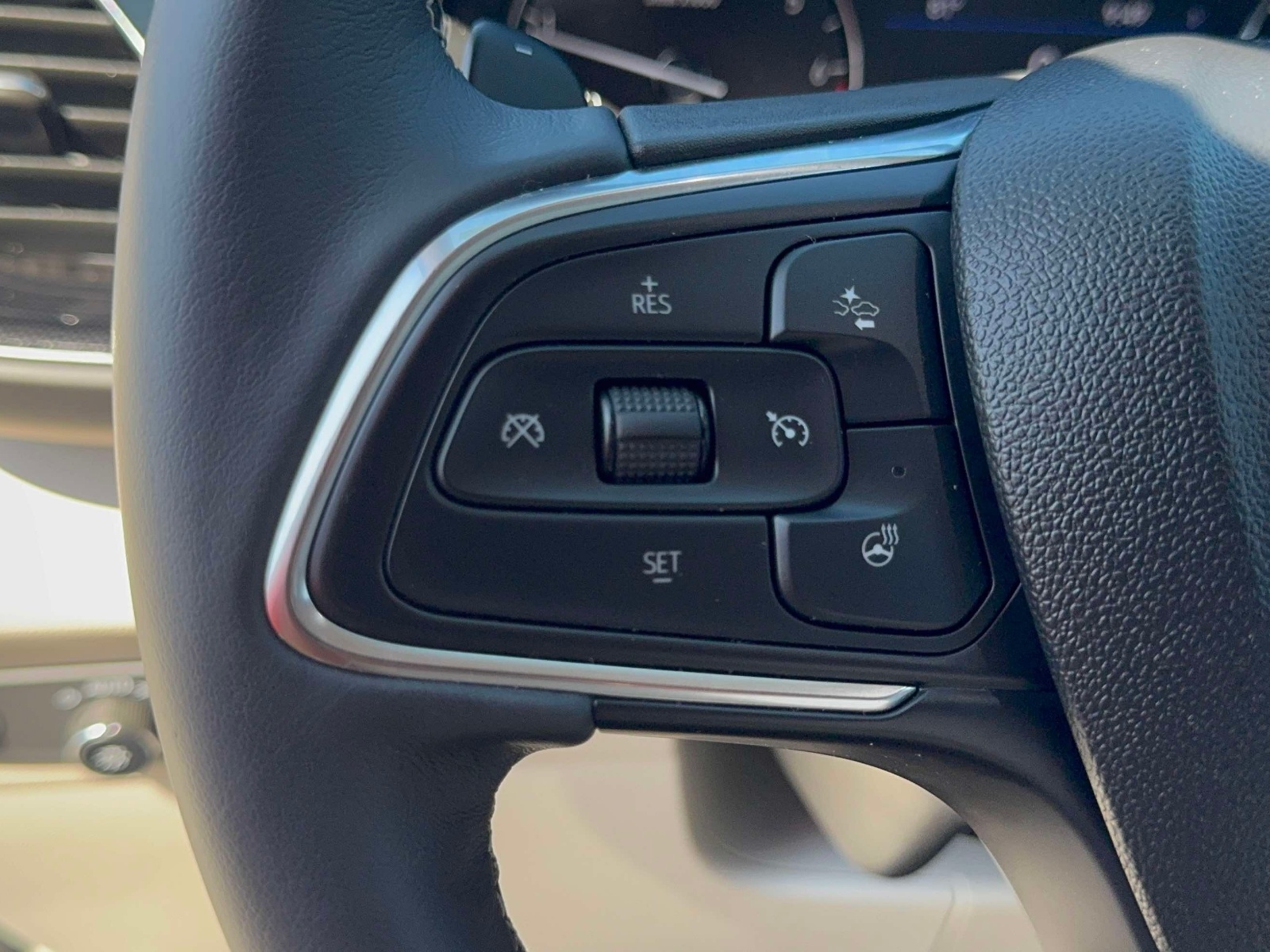 Used 2023 Buick Envision SUV
