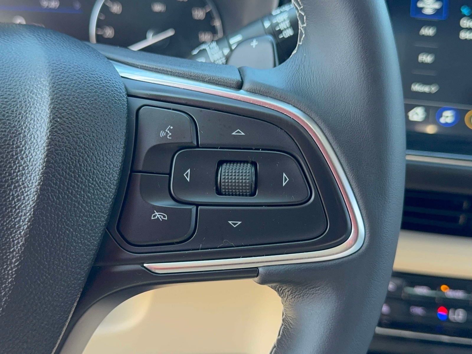 Used 2023 Buick Envision SUV