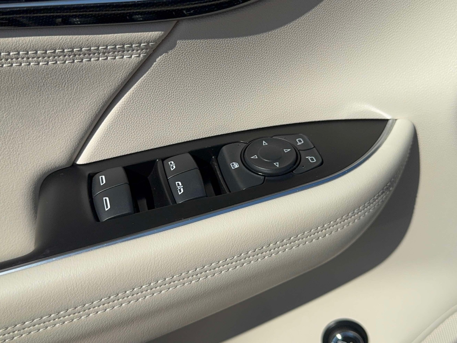 Used 2023 Buick Envision SUV