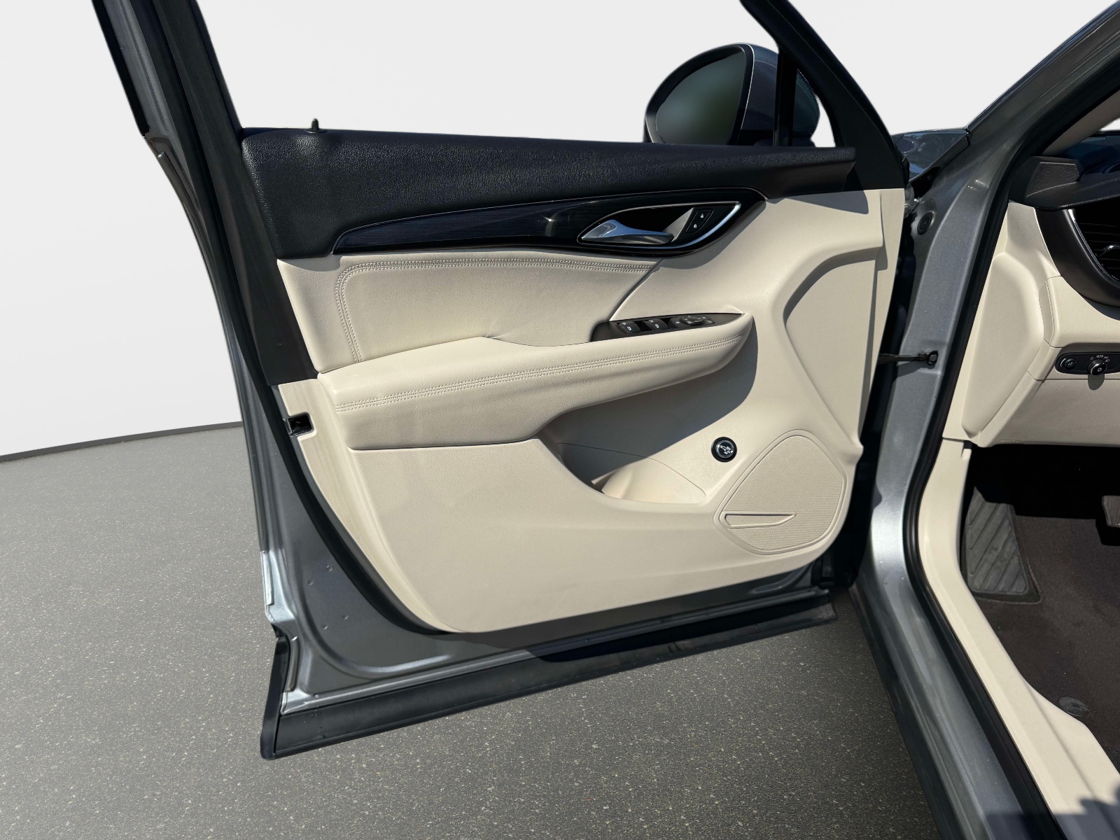Used 2023 Buick Envision SUV