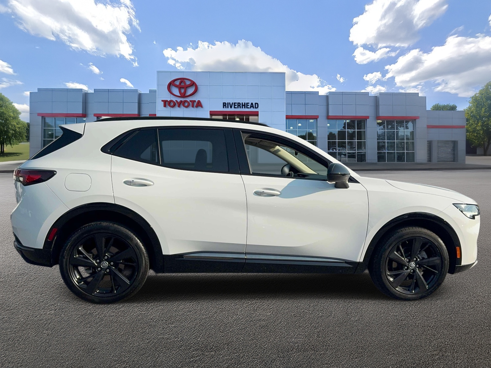 Used 2023 Buick Envision SUV