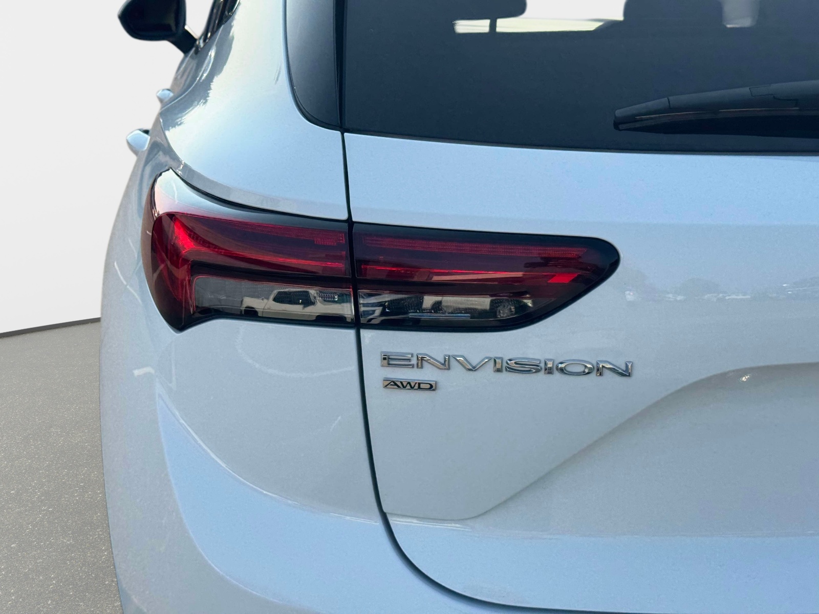 Used 2023 Buick Envision SUV