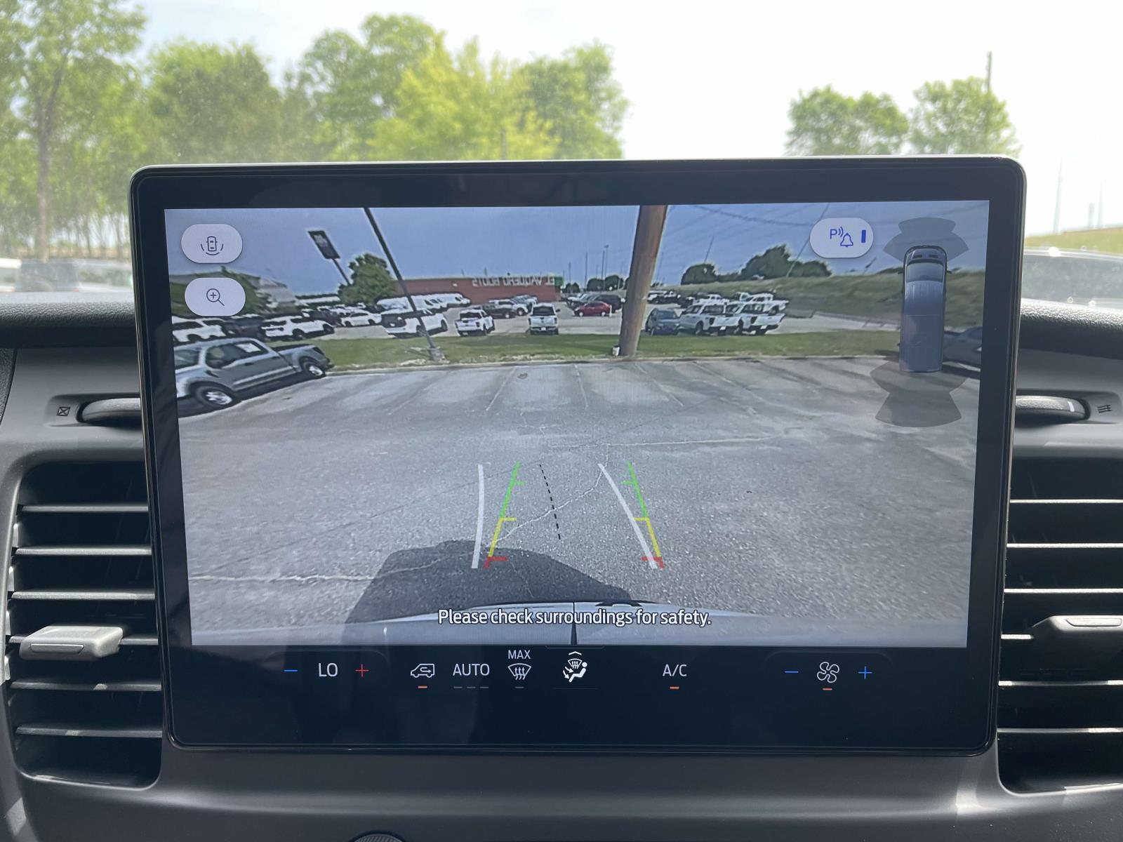 2026 Oxford White Ford Transit-250 Base RWD Van