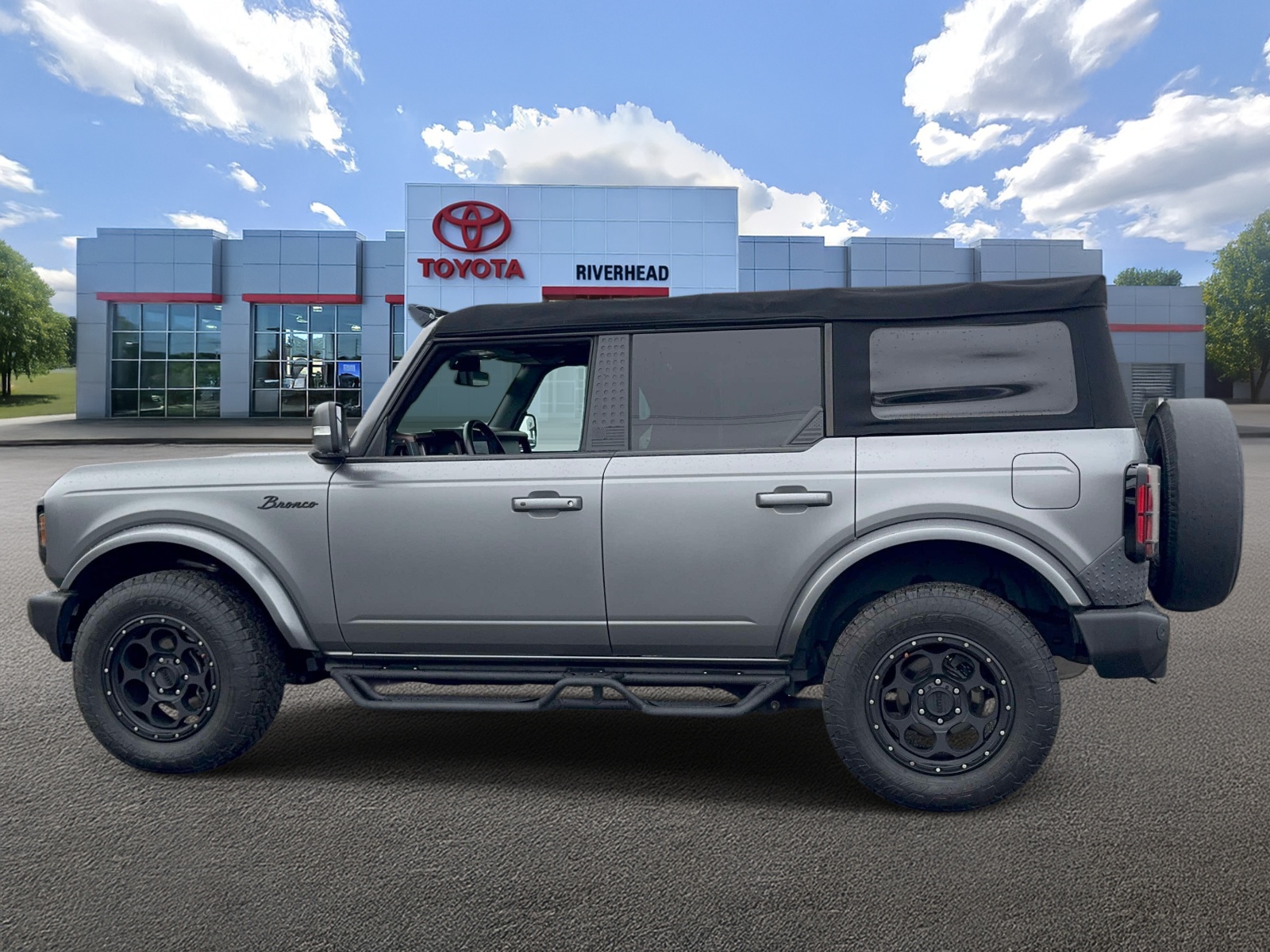 Used 2023 Ford Bronco SUV