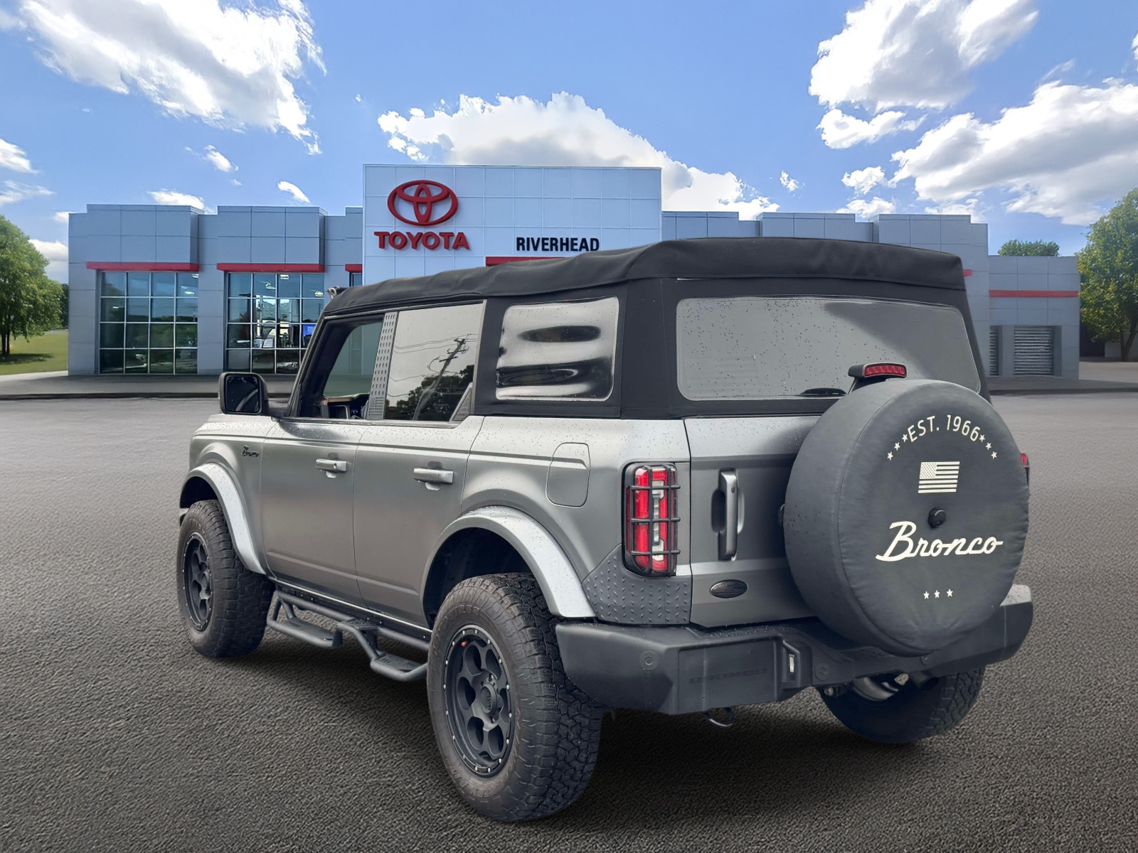 Used 2023 Ford Bronco SUV