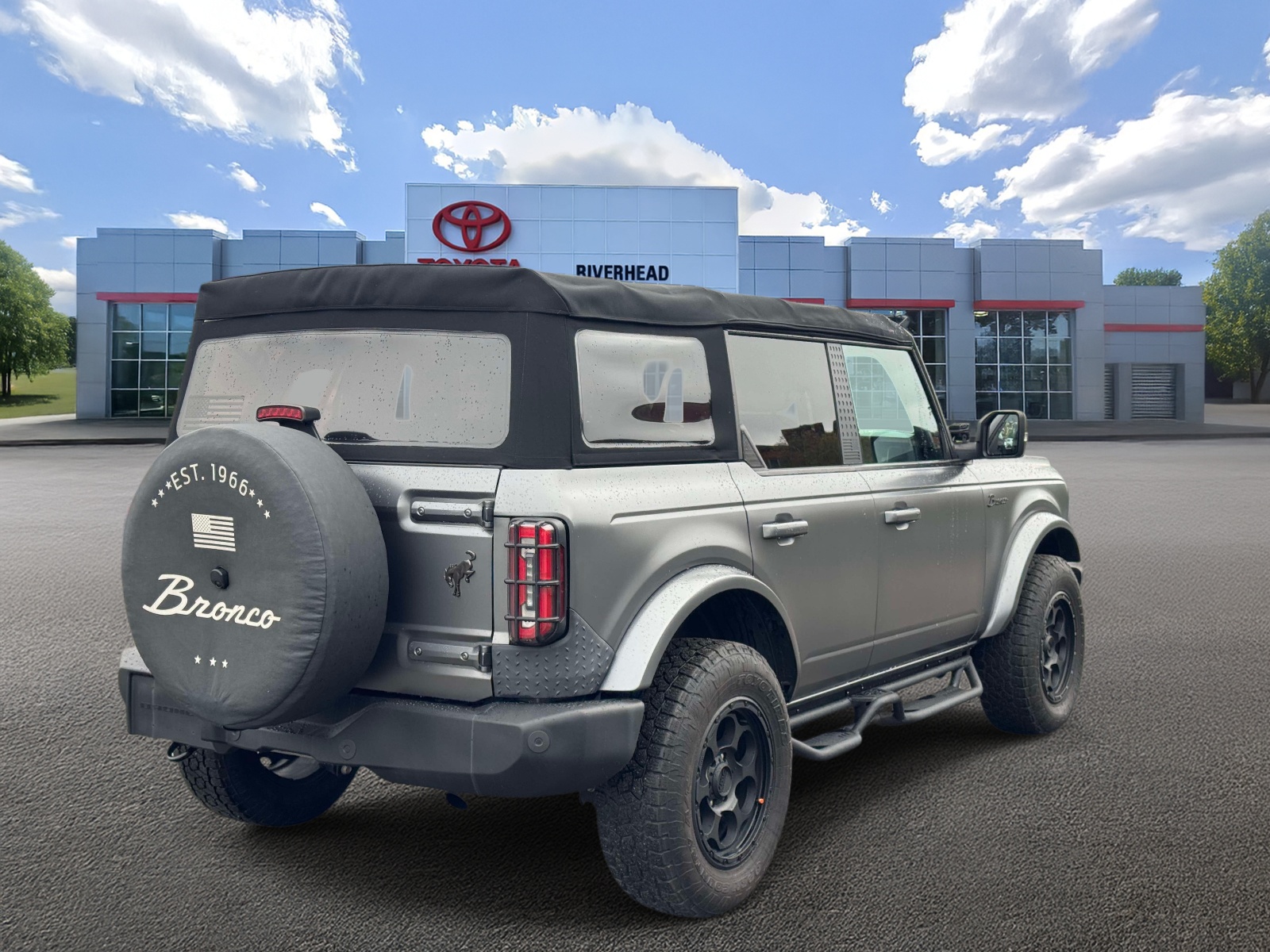 Used 2023 Ford Bronco SUV