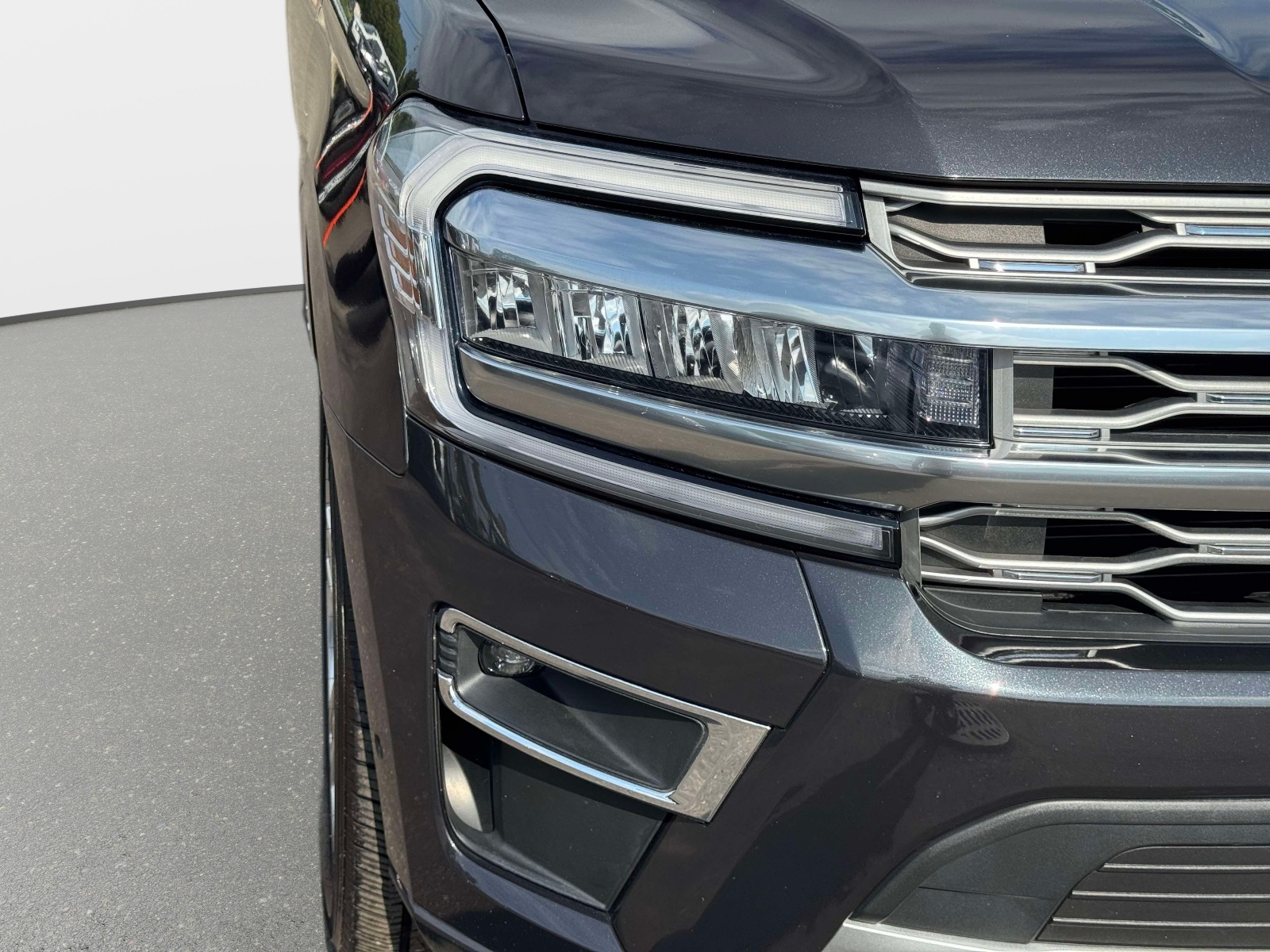 Used 2024 Ford Expedition SUV