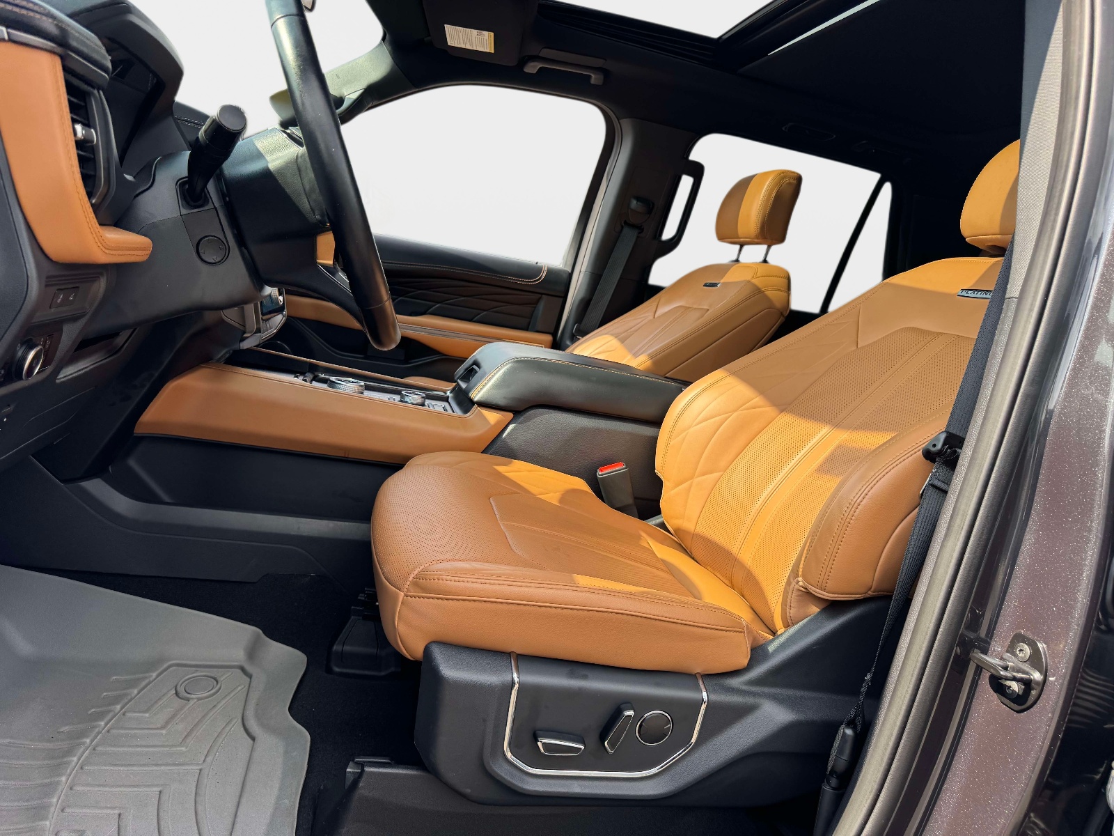 Used 2024 Ford Expedition SUV