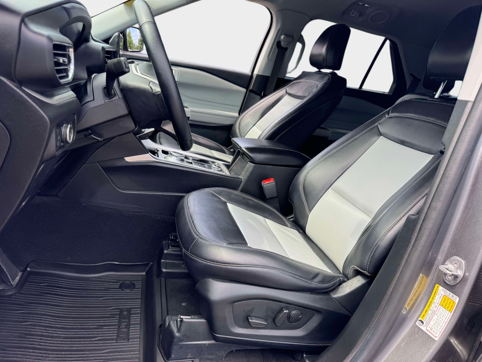 Used 2023 Ford Explorer SUV