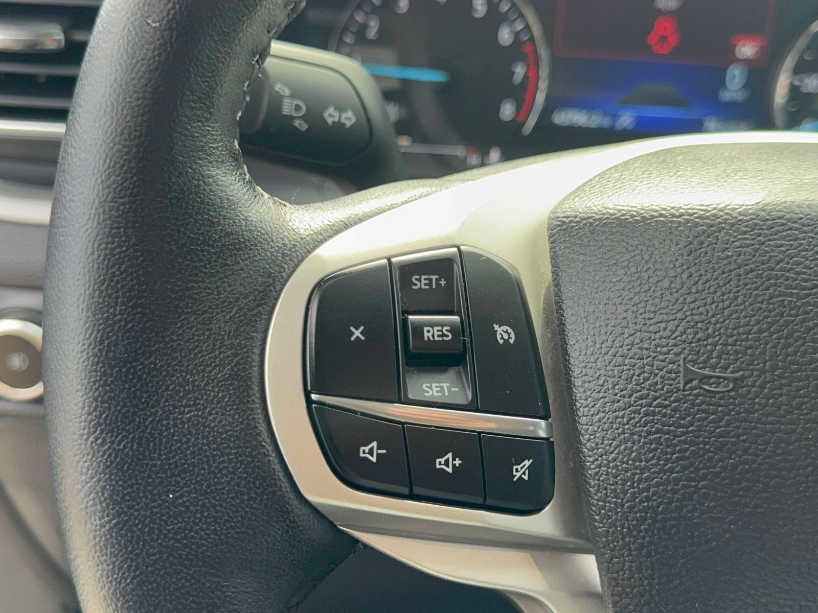 Used 2023 Ford Explorer SUV