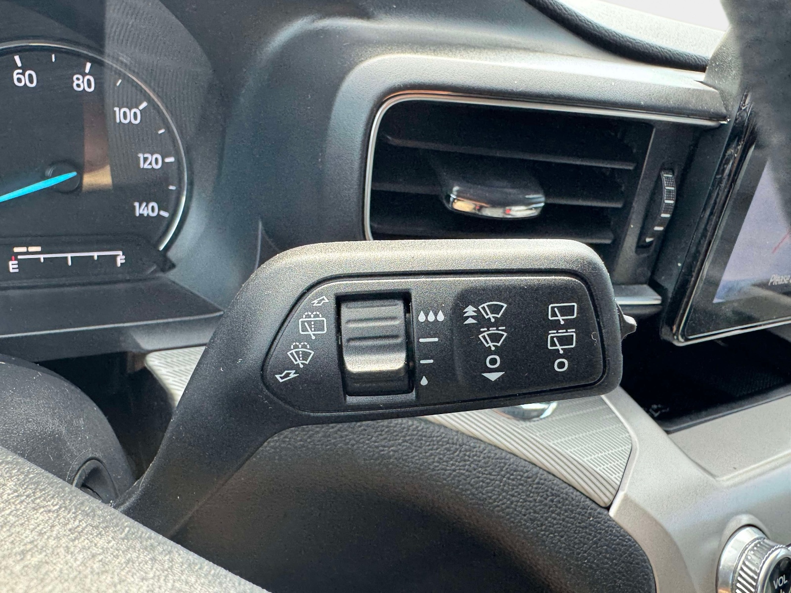 Used 2023 Ford Explorer SUV