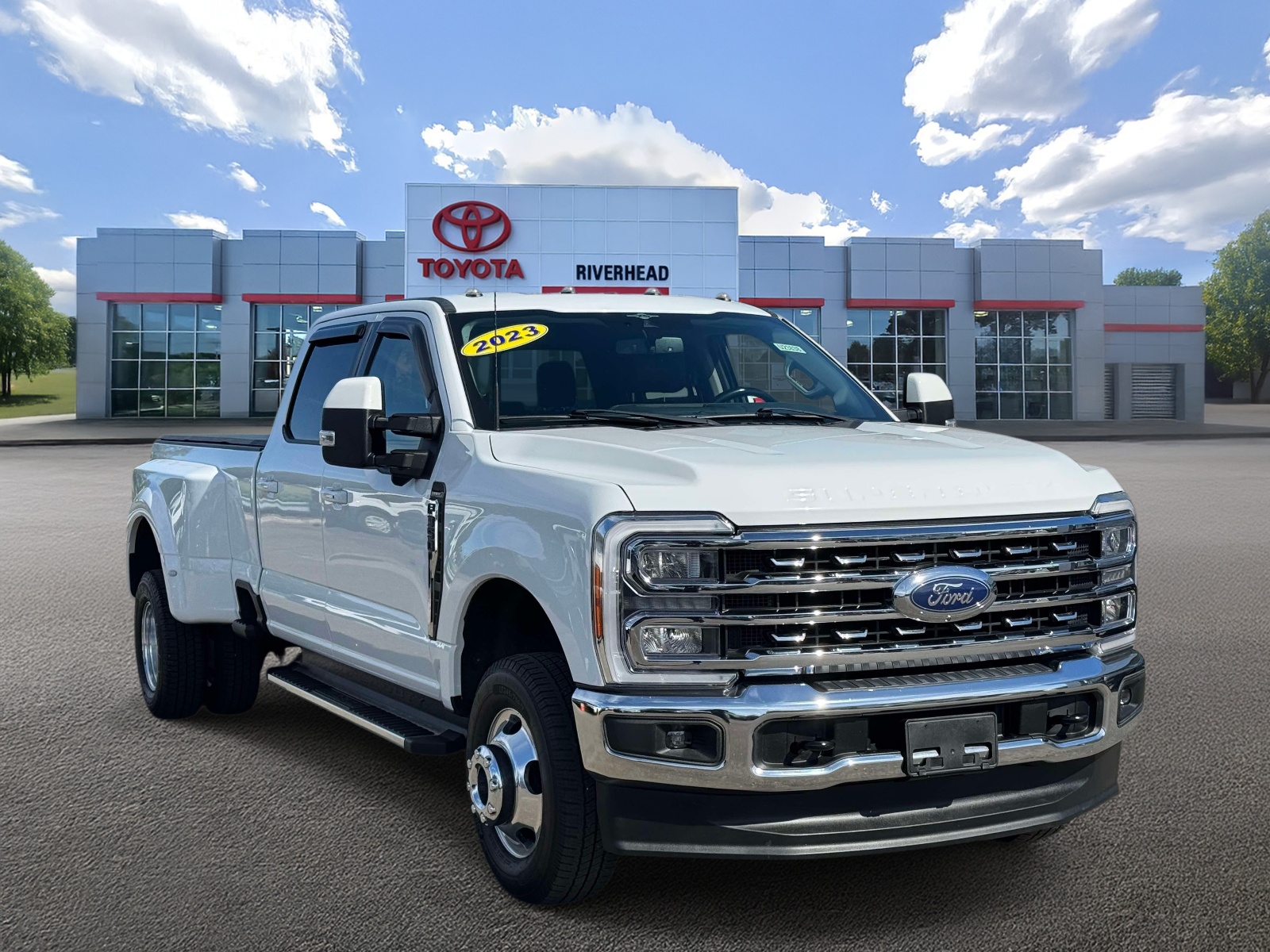 Used 2023 Ford Super Duty F-350 DRW Truck
