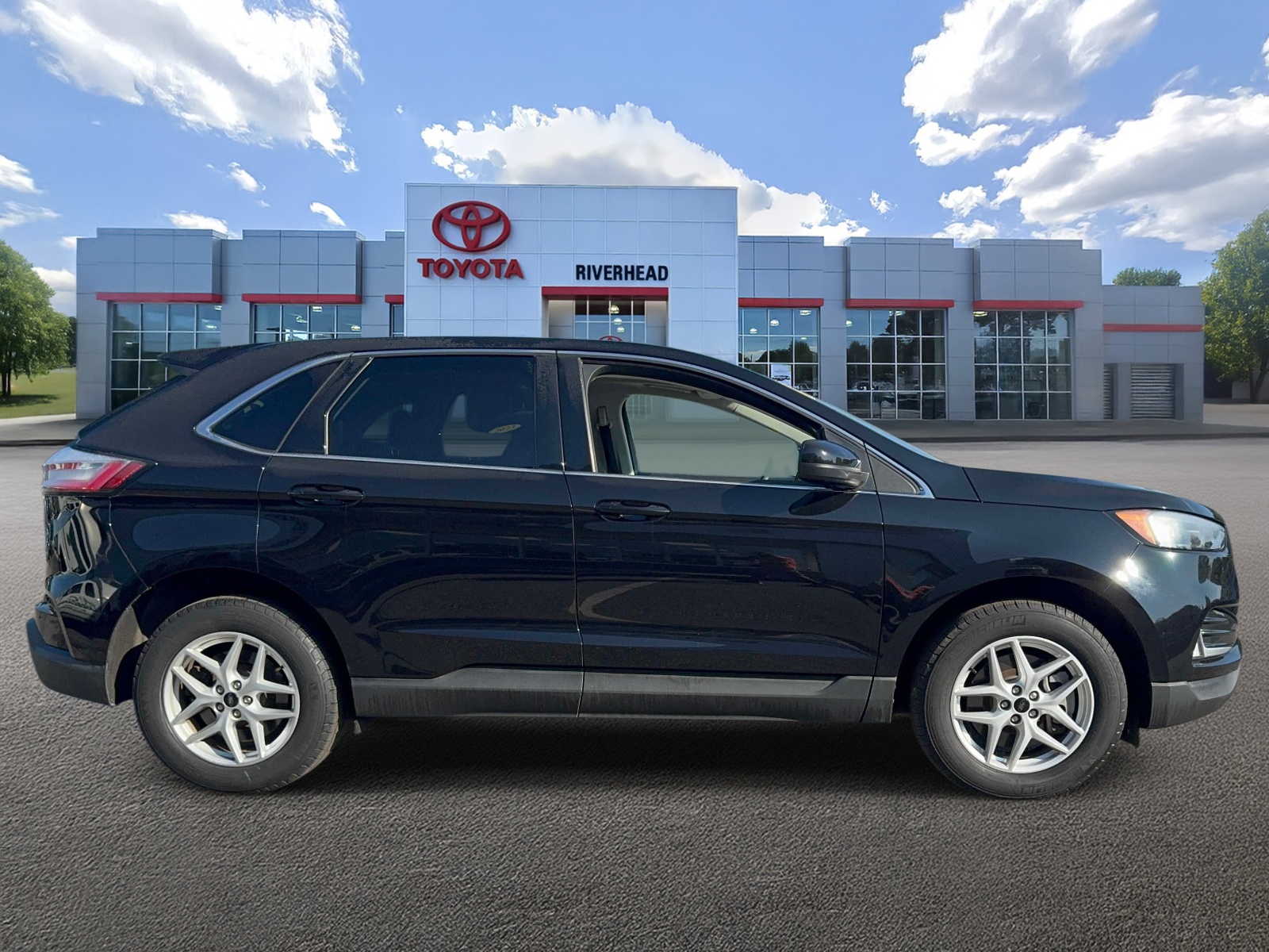 Used 2023 Ford Edge SUV