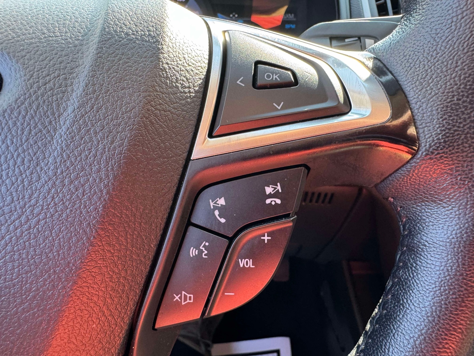 Used 2023 Ford Edge SUV