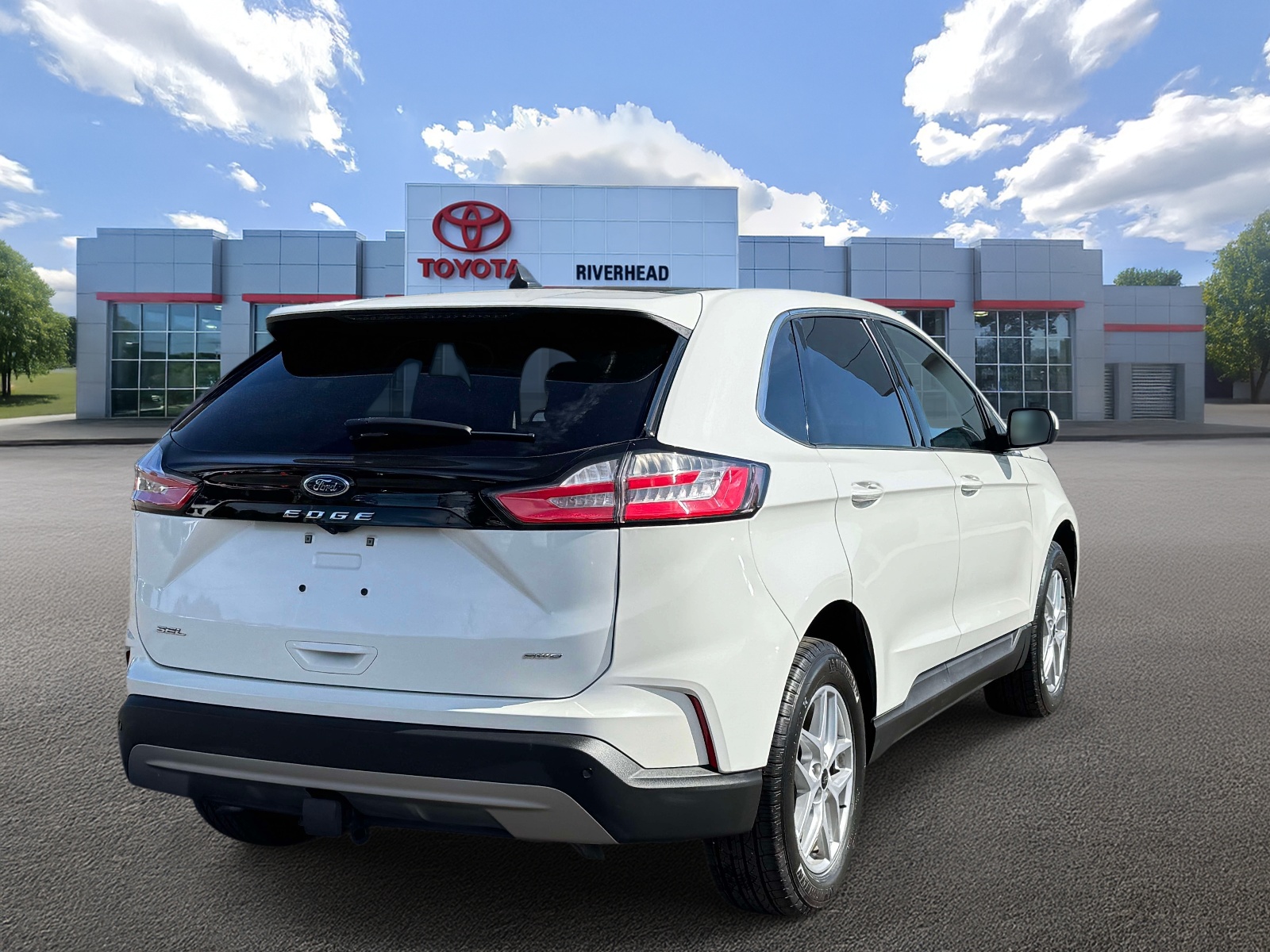 Used 2024 Ford Edge SUV
