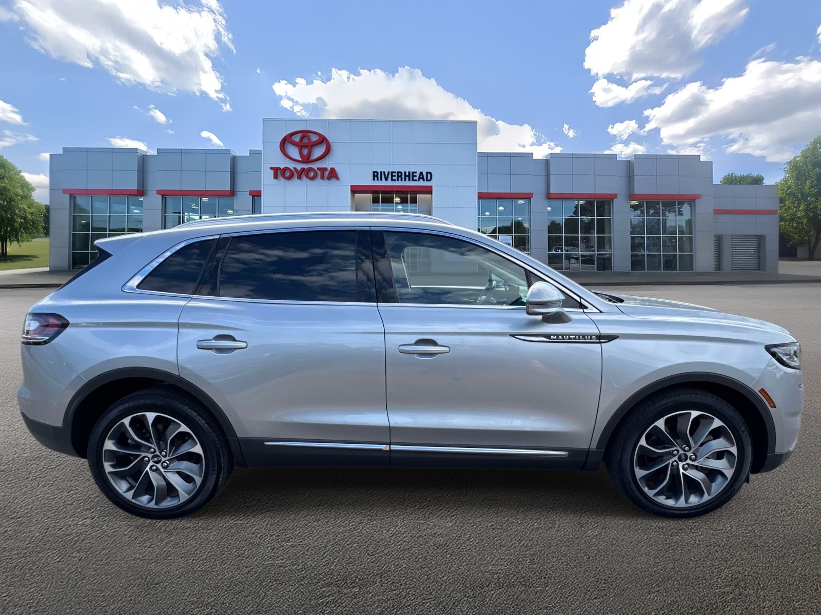 Used 2023 Lincoln Nautilus SUV