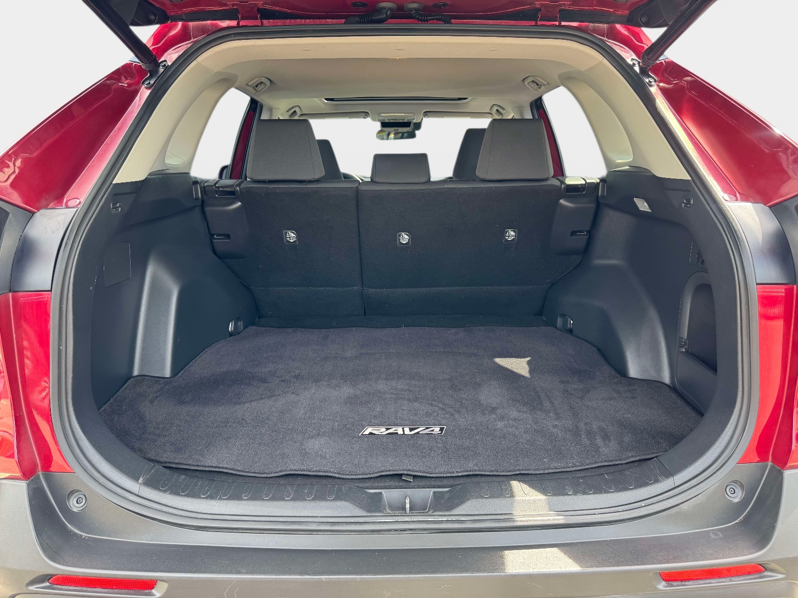 Used 2019 Toyota RAV4 SUV