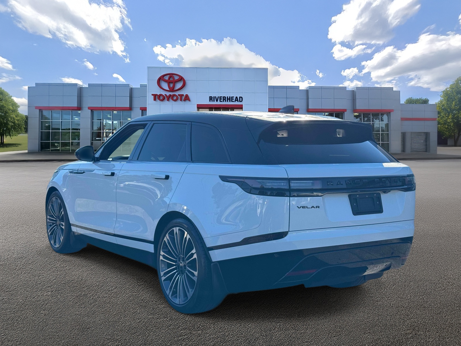 Used 2024 Land rover Range Rover Velar SUV