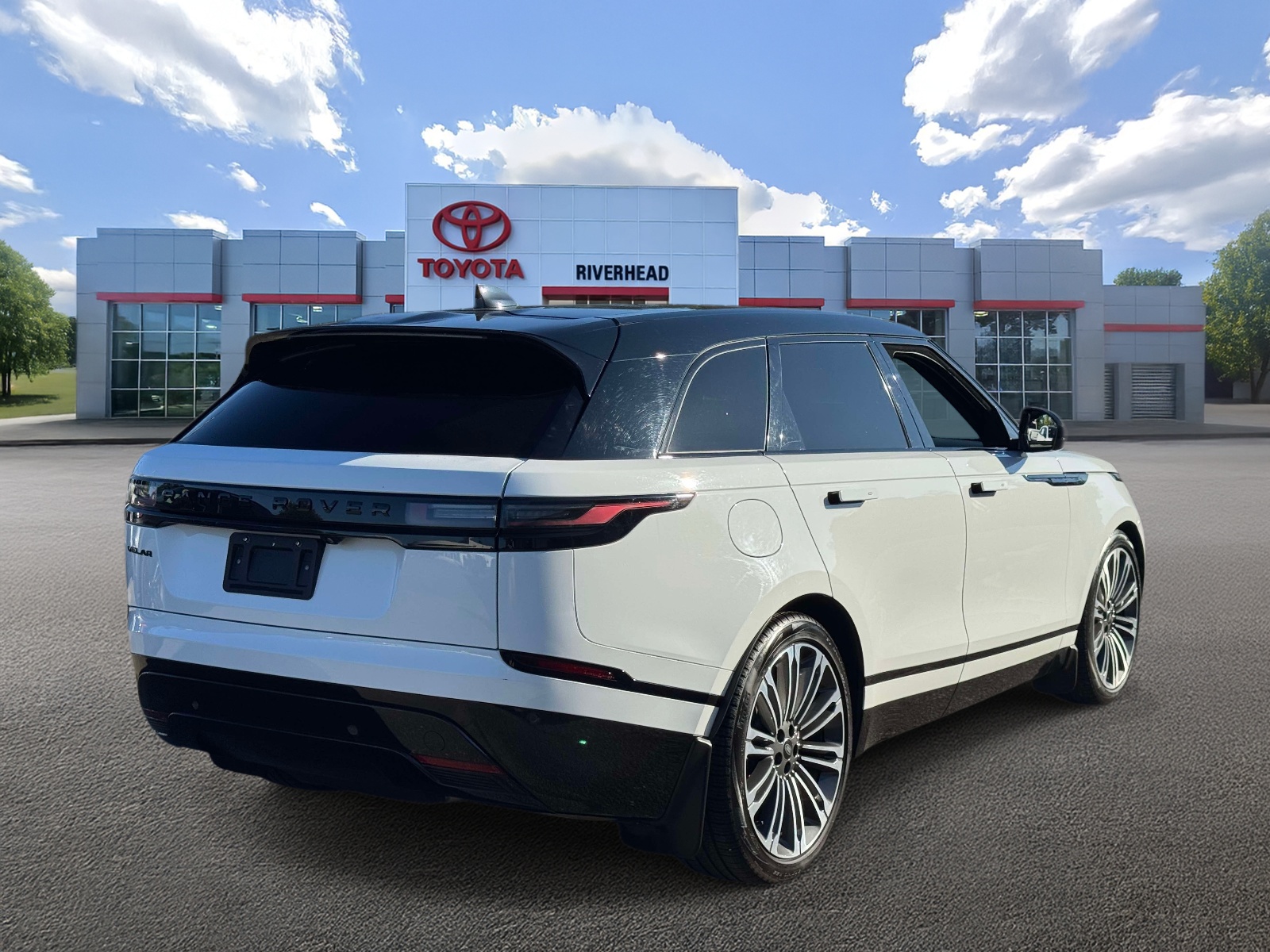 Used 2024 Land rover Range Rover Velar SUV