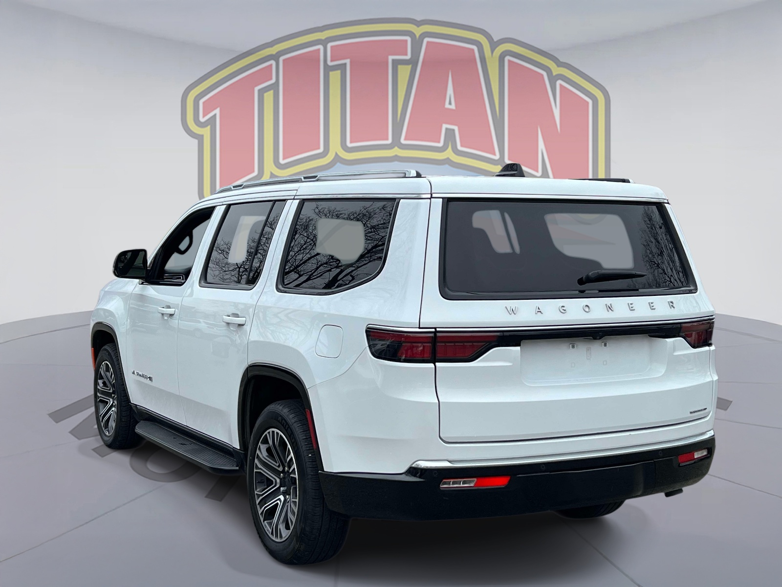 View vehicle photo 5