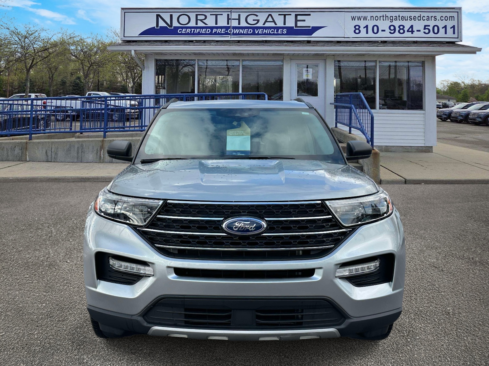 View vehicle photo 5