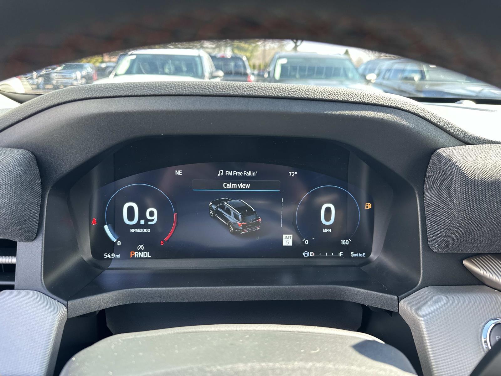 View vehicle photo 7