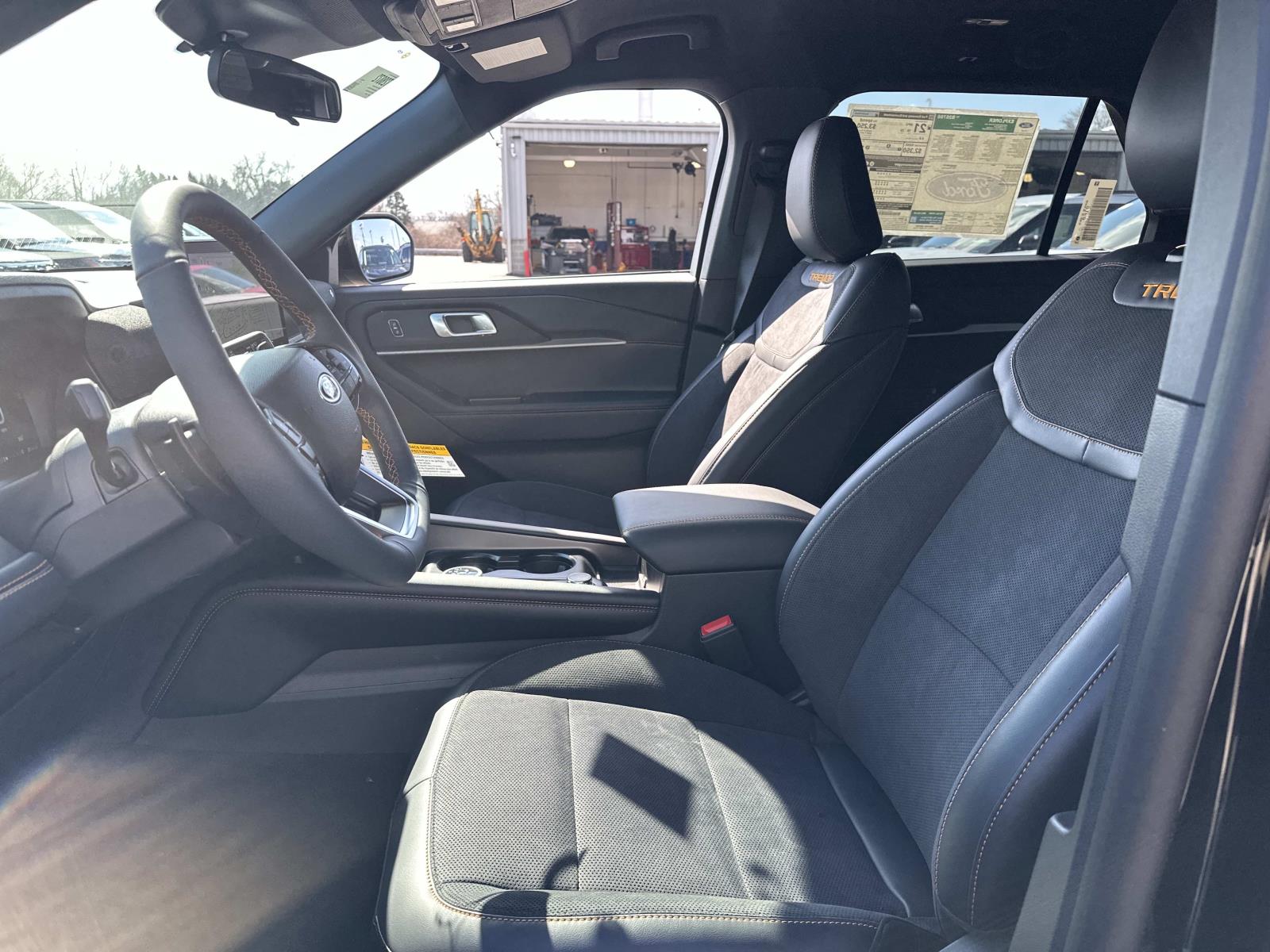 View vehicle photo 3